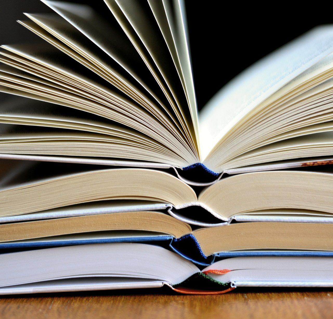 book-g48be7dae7_1920