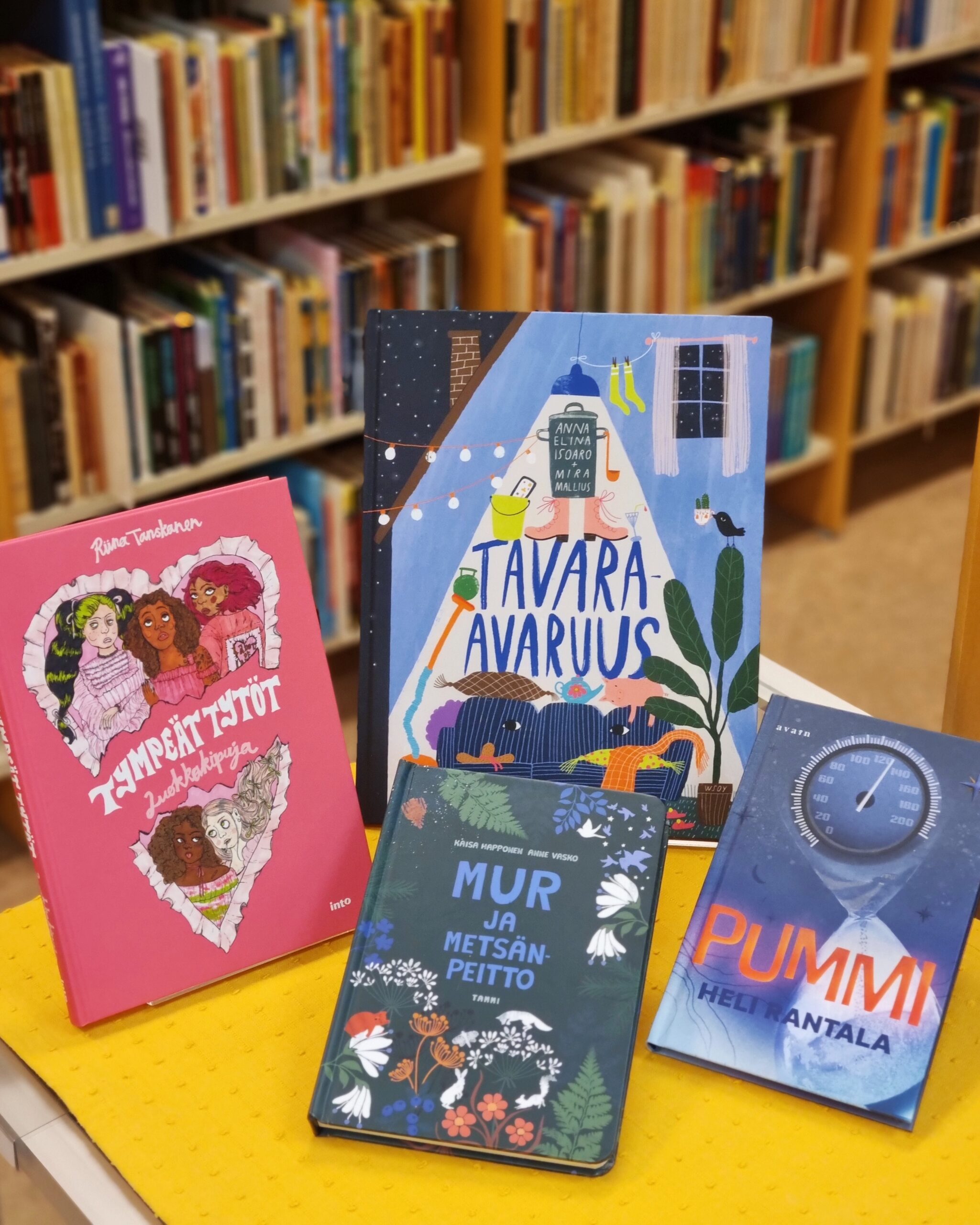 Kuvassa palkitut teokset.